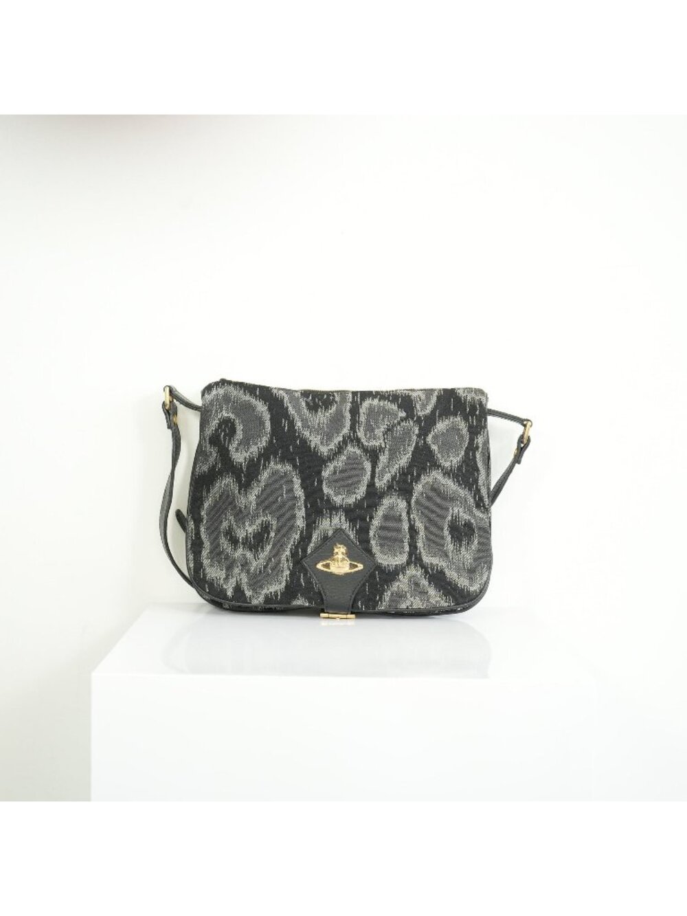 Vivienne Westwood Leather Prominent Leopard Print Pattern Messenger Bag
